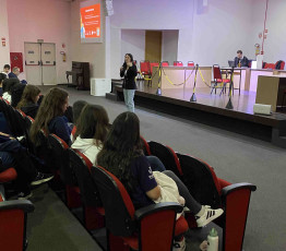 FAPAS promove Júri Simulado e aproxima estudantes do universo jurídico
