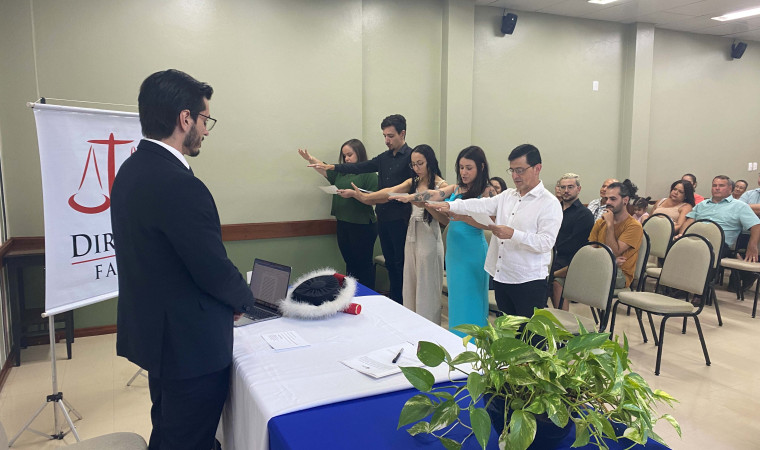 Celebramos com alegria a formatura de gabinete da 30ª turma do Curso de Direito da FAPAS
