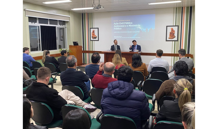 Acadêmicos de Direito participam de aula aberta sobre Ação Civil Pública Ambiental